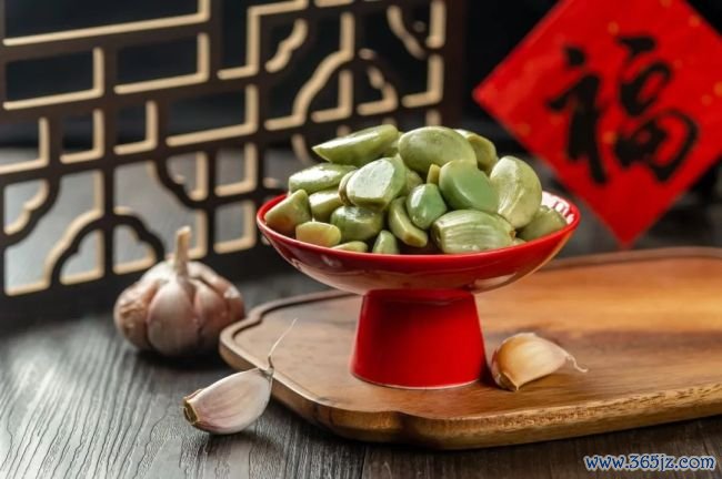 “腊八蒜”为什么会变绿