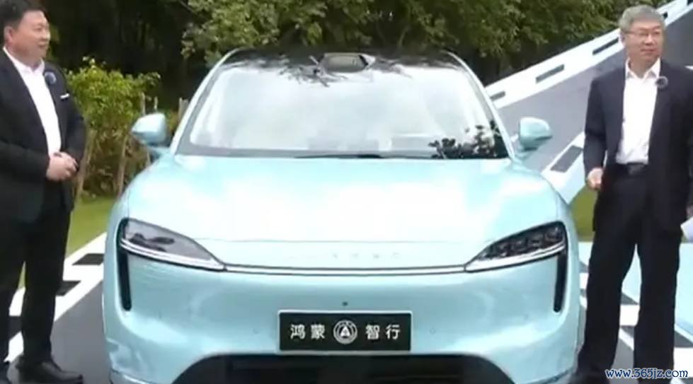 华为余承东：智界R7卖一辆亏3万！100万范例只卖20万元